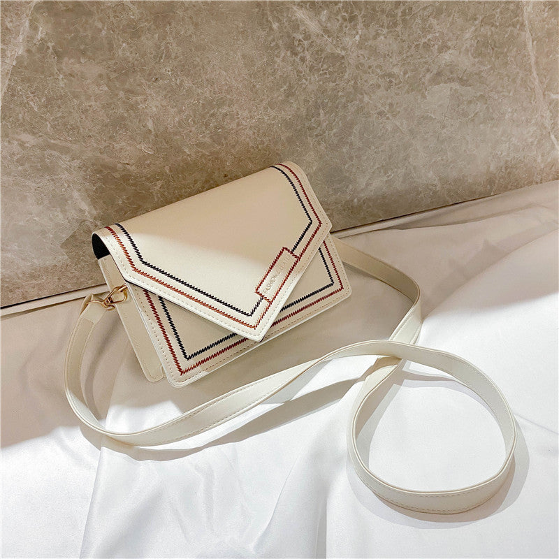 New Women's Single Shoulder Simple Versatile Envelope Chain Small Square Bag