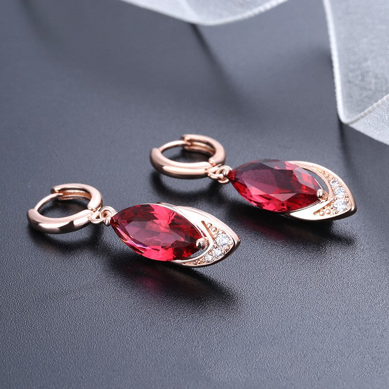 New Female Diamond Studded Rose Gold Jewelry Earrings